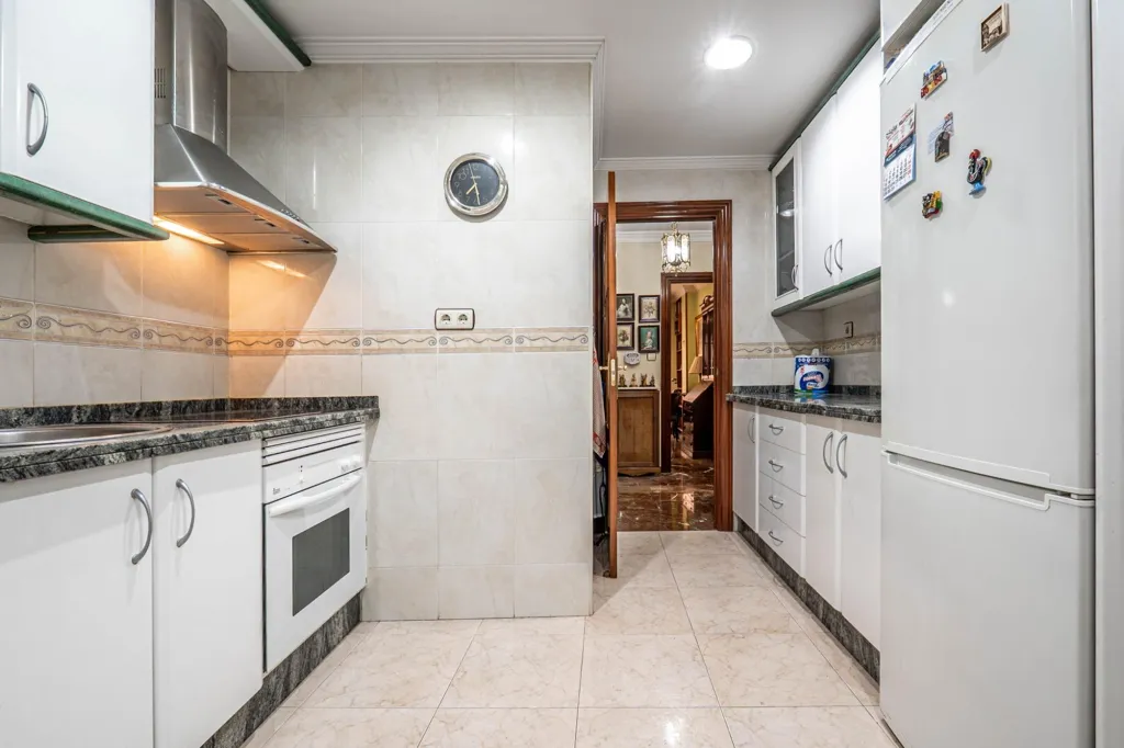 Köök - Apartment with Private Patio in Granada Centre