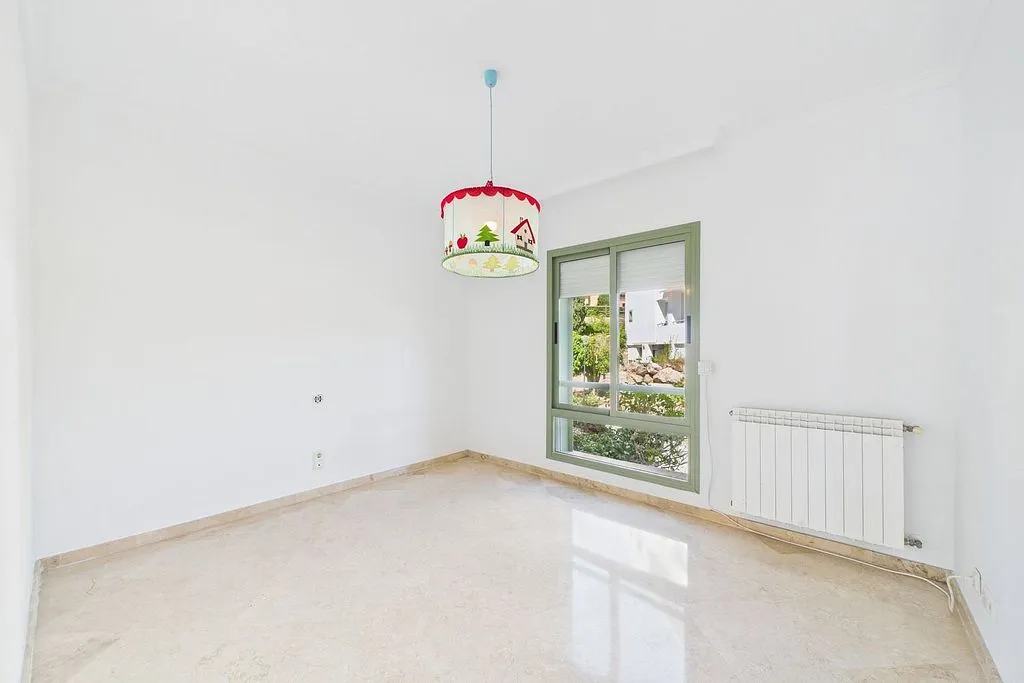 Pièces - Penthouse with Pool and Sea View in La Alcaidesa