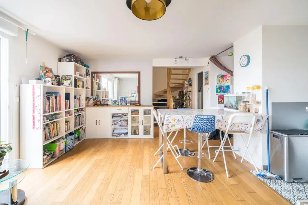 Living Room - Duplex Villa with River View in Montpellier-Aiguelongue
