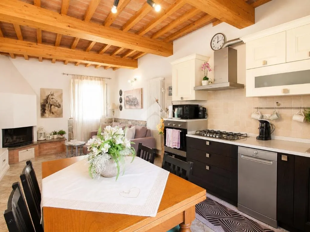 Köök - Semi-detached House with Garden in Pontasserchio