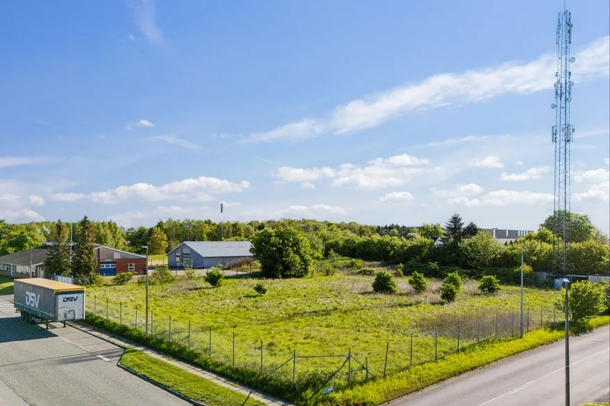 Giardino - Business Plot with Motorway Access in Middelfart