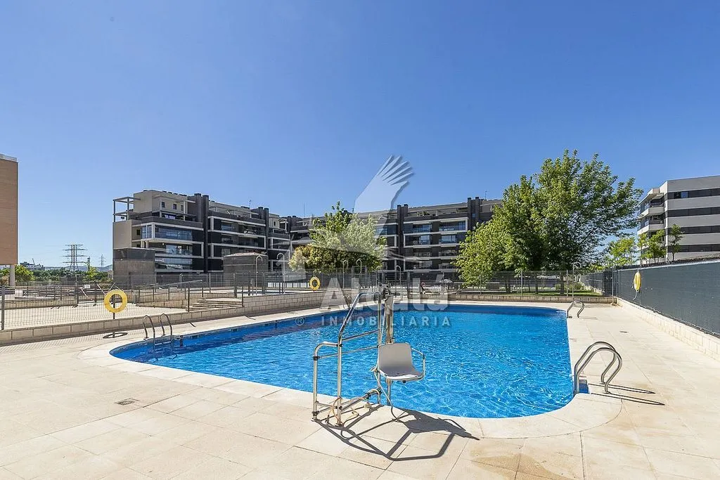 Bassein - Apartment with Pool in El Olivar, Alcalá de Henares
