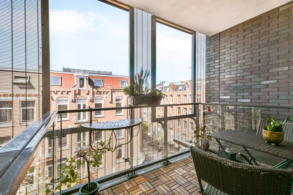 Balcony - Apartment with Balcony in Amsterdam Oud-West