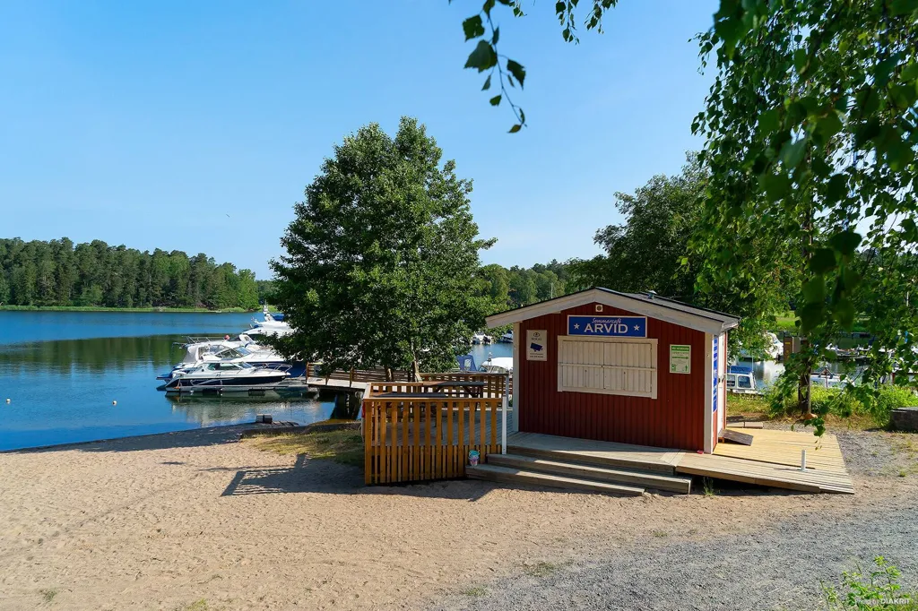 Välivaade - Apartment with Balcony in Brunn, Ingarö