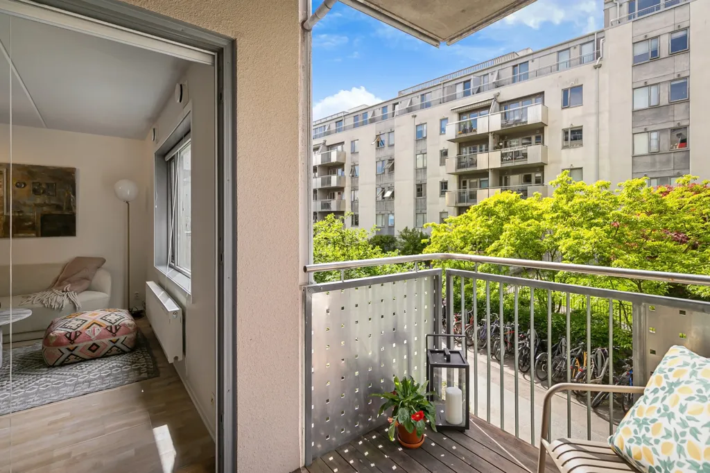 Balcone - 3-Bedroom Apartment with Balcony in Grünerløkka
