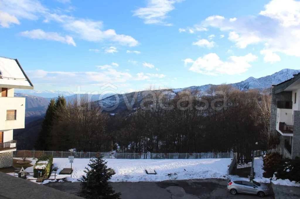 Balcon - Renovated Apartment with Panoramic View in Bagnolo Piemonte