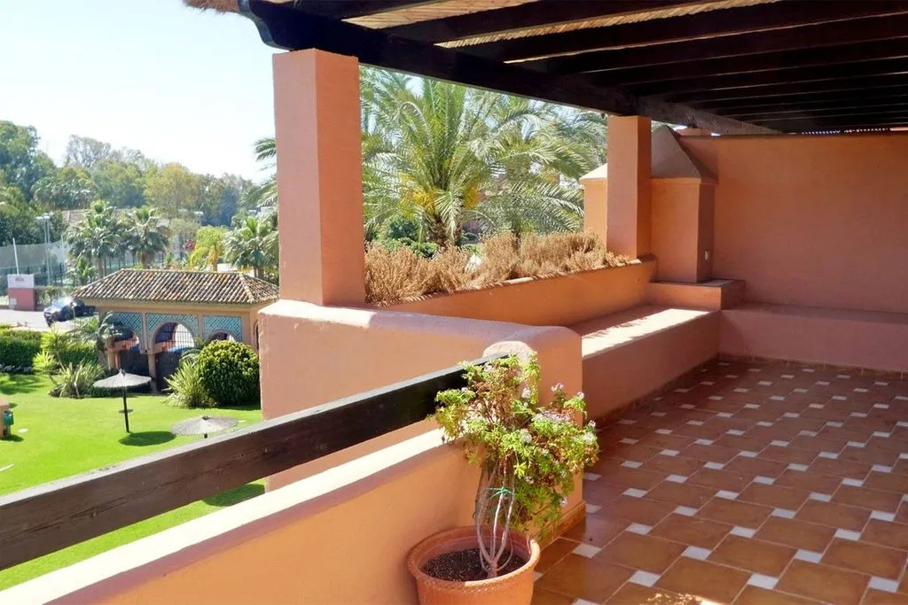 Terrasse - Duplex Penthouse with Pool in Guadalmina