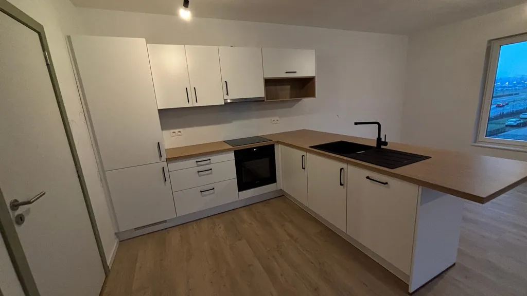 Cuisine - Appartement 3 Chambres avec Parking Intérieur à Mons