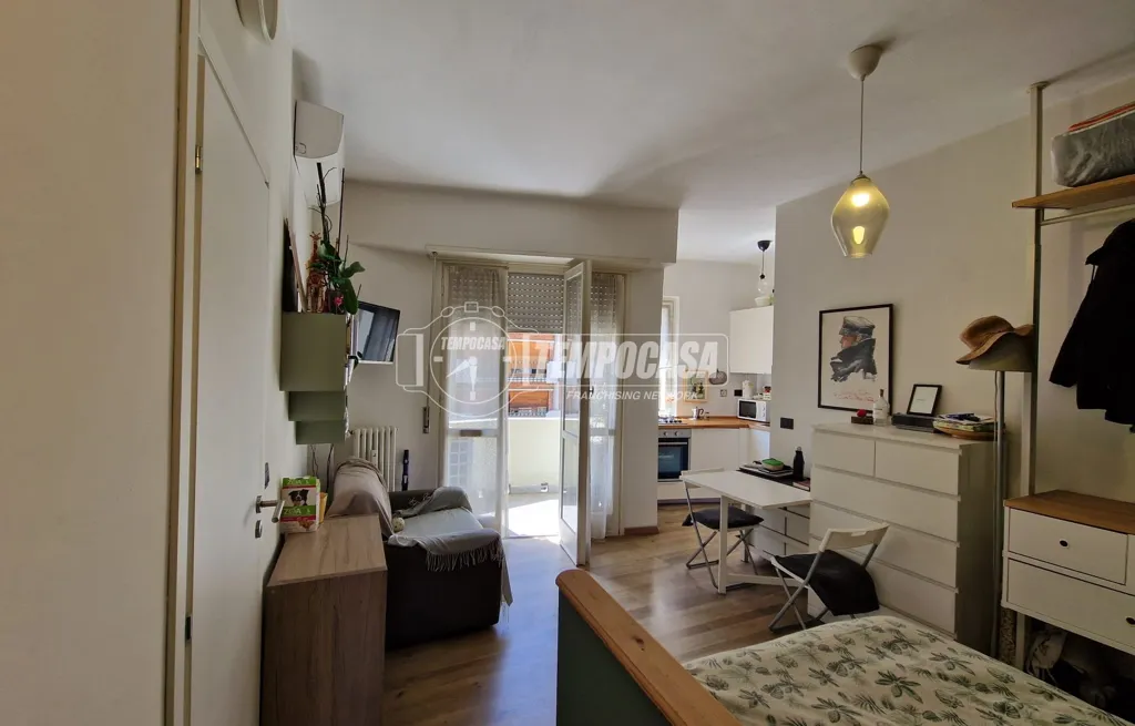 Magamistoad - Rearranged Studio with Balcony in Turin