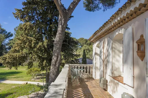 Terrass - Historic Estate with Seafront in Le Pradet