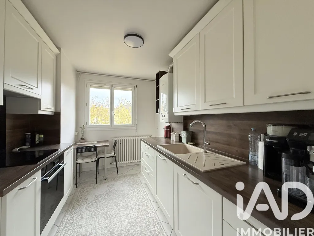 Cuisine - Appartement 5 Pièces avec Balcon à Groslay