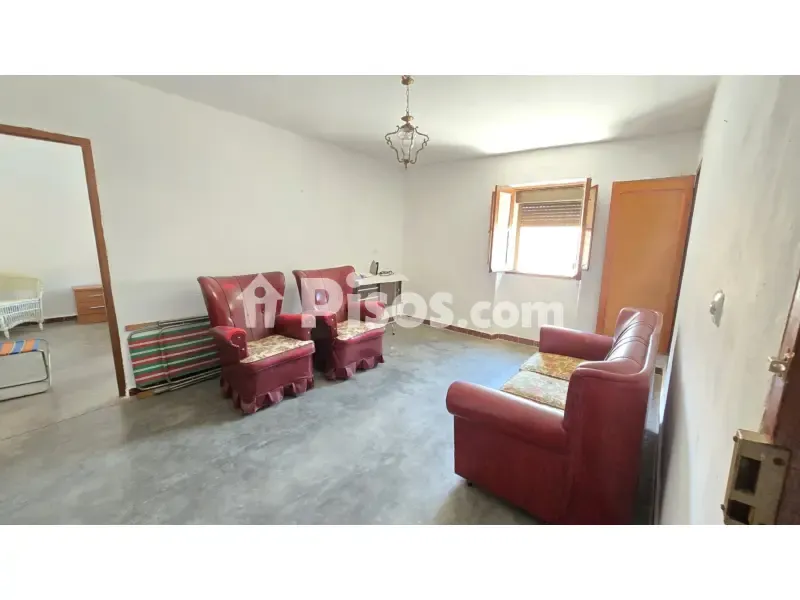 Séjour - Two-Storey House with Patio in Aliseda