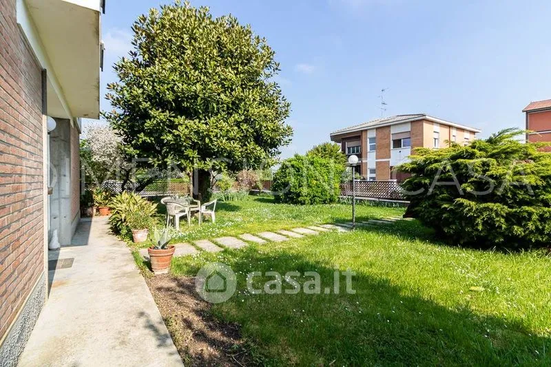 Jardin - Villa with Garden in Cavezzo Centre