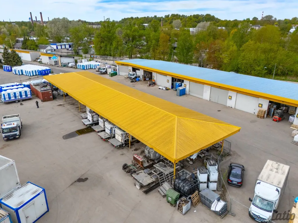 Õhuvaade - Commercial Space with Extensive Asfaltēta Area in Riga
