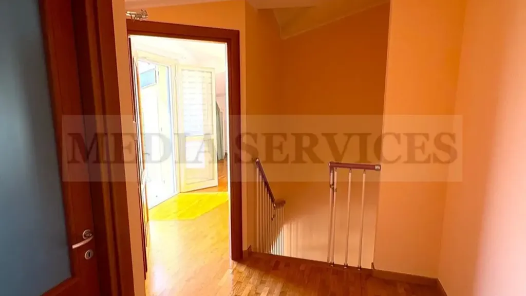 Entrée - Prestigious Apartment with Balcony in Garlasco