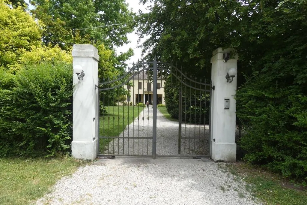 Extérieur - Luxury Villa with Private Garden in Due Carrare