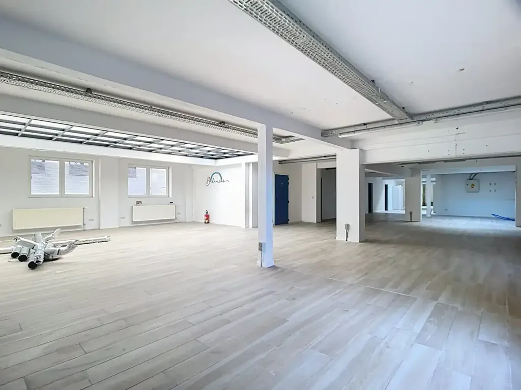 Commercial property in Antwerpen