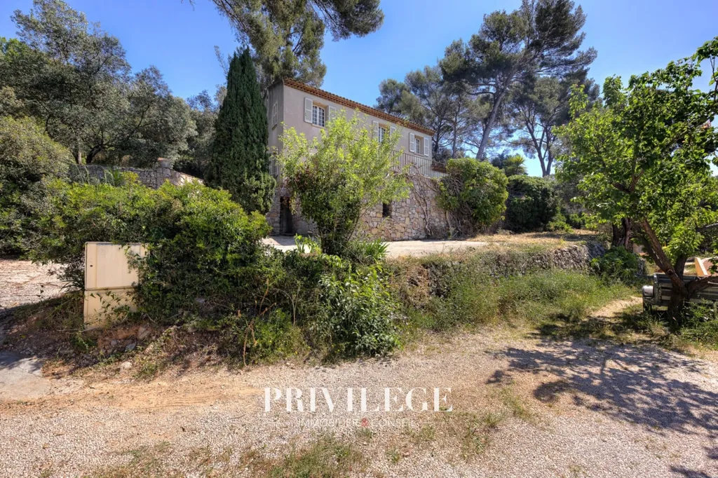 Extérieur - Villa avec échappée mer à Ollioules