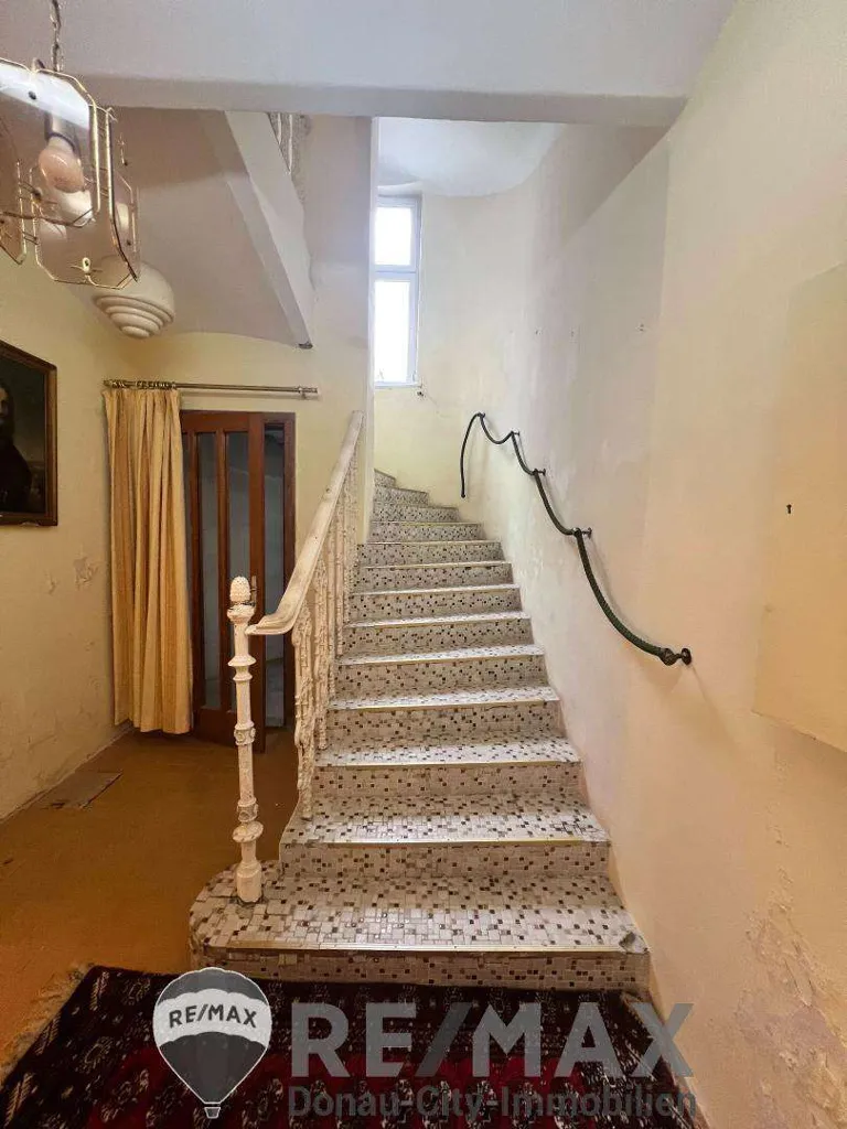 Pièces - Gründerzeit Villa with Development Potential in Vienna