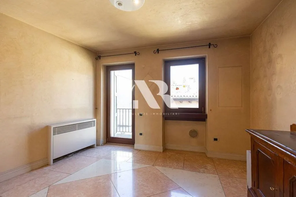 Pièces - Luxury Flat with Hill Views in Verona
