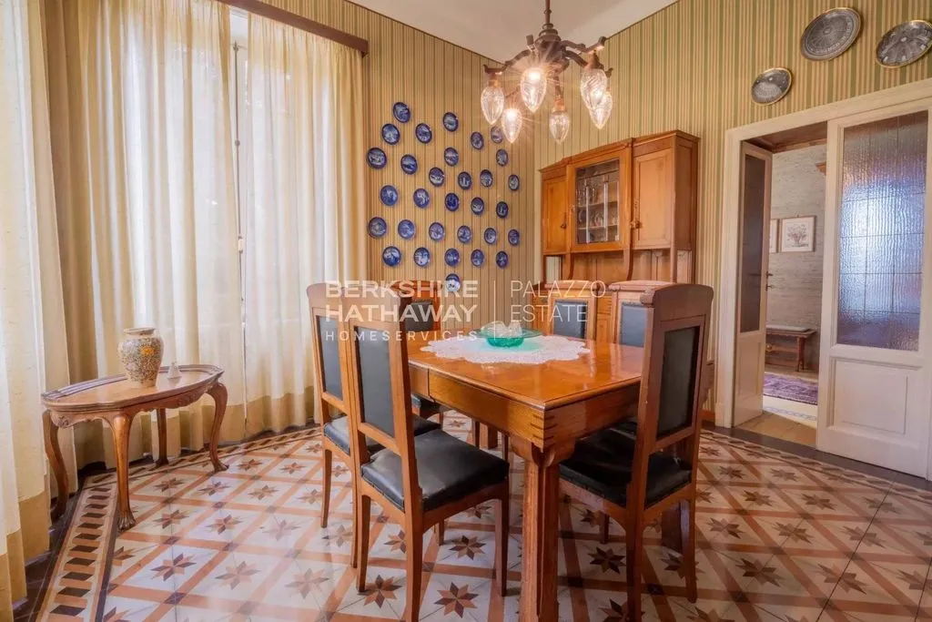 Salle à manger - Liberty-Style Villa with Park in Valle Intelvi