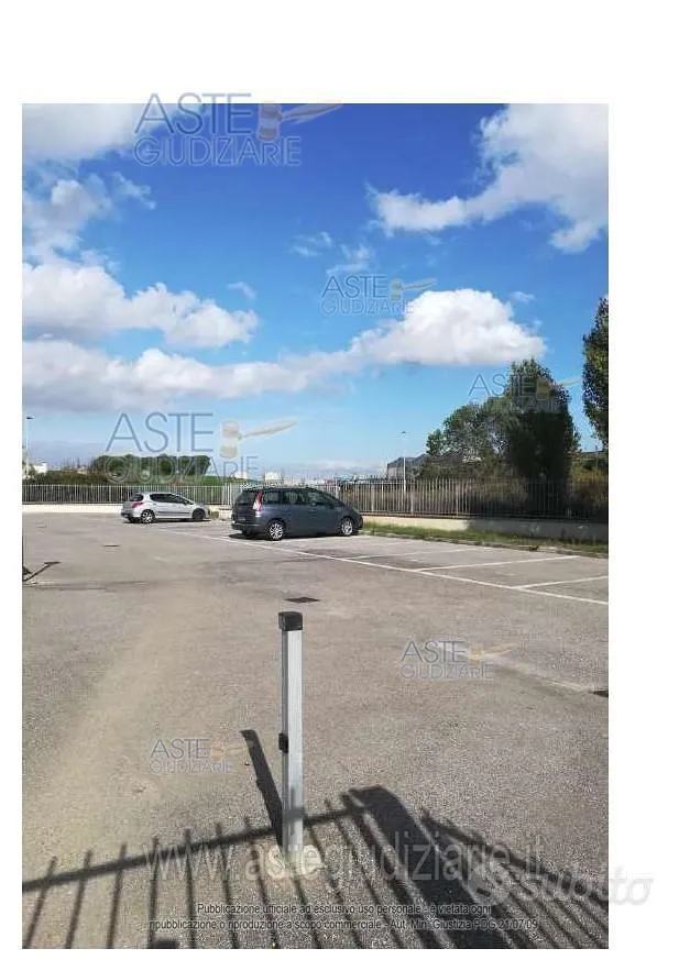 Välivaade - Auctioned Parking Space in Livorno