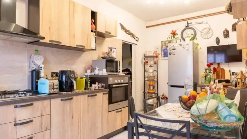 Cuisine - Bifamiliar Villa with Garden in Massa Finalese
