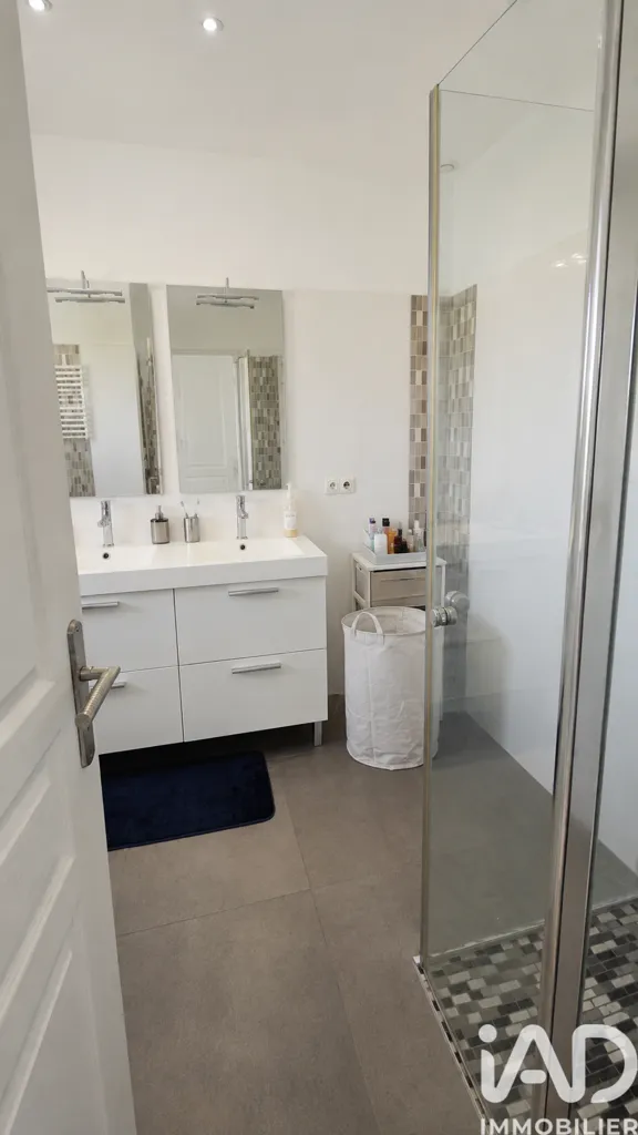 Salles de bain - Maison Traditionnelle avec Véranda à Auterive