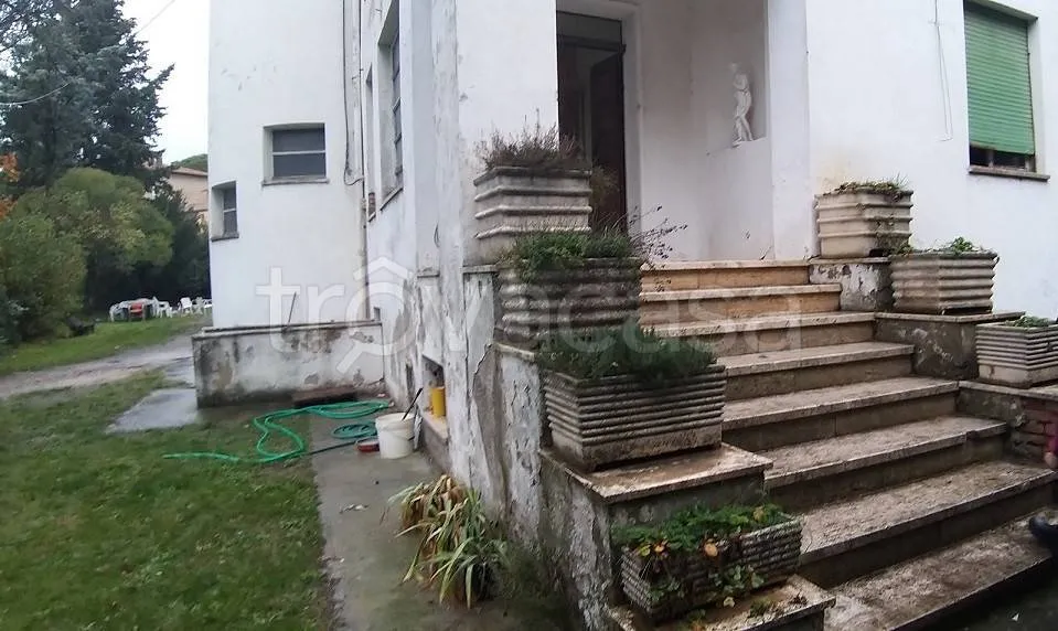 Exterior - Villa with Private Garden in Magione