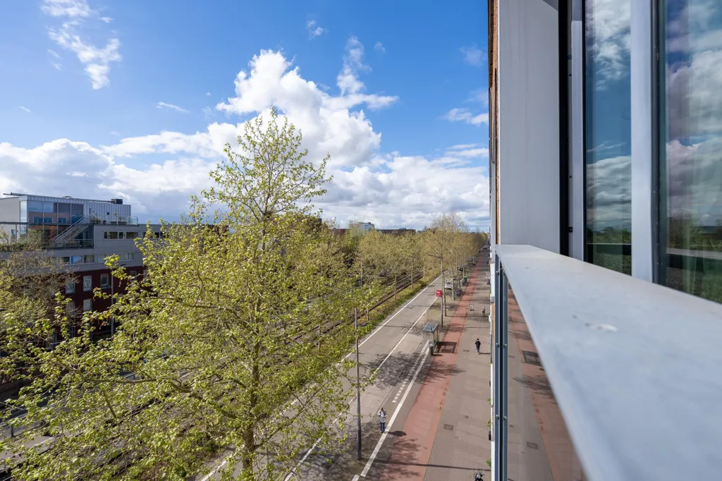 Balcon - Modern Apartment with Loggia in Amsterdam