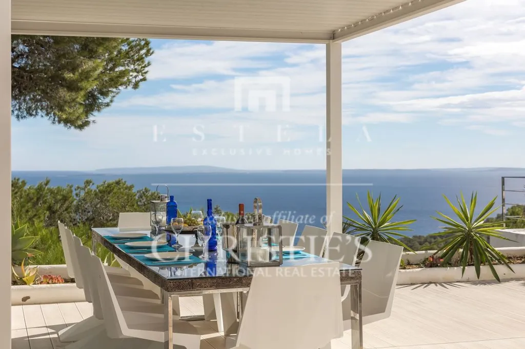 Terrasse - Modern Villa with Sea View in Es Cubells