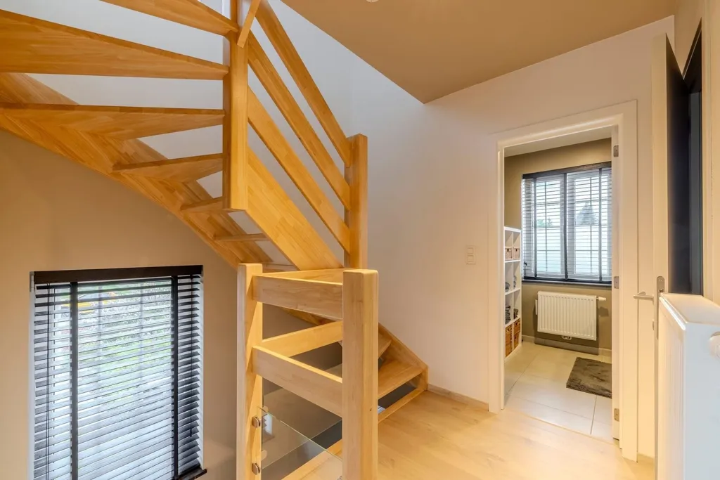 Pièces - Energy-Efficient House with Terrace in Itegem
