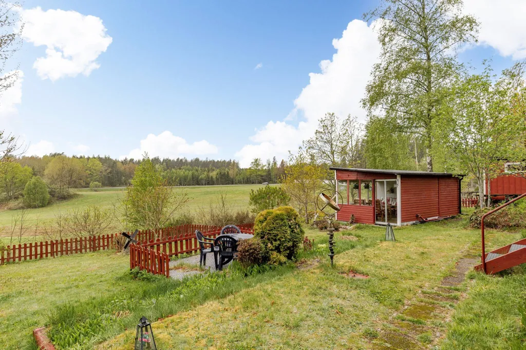 Aed - Cottage with Garden near Linköping