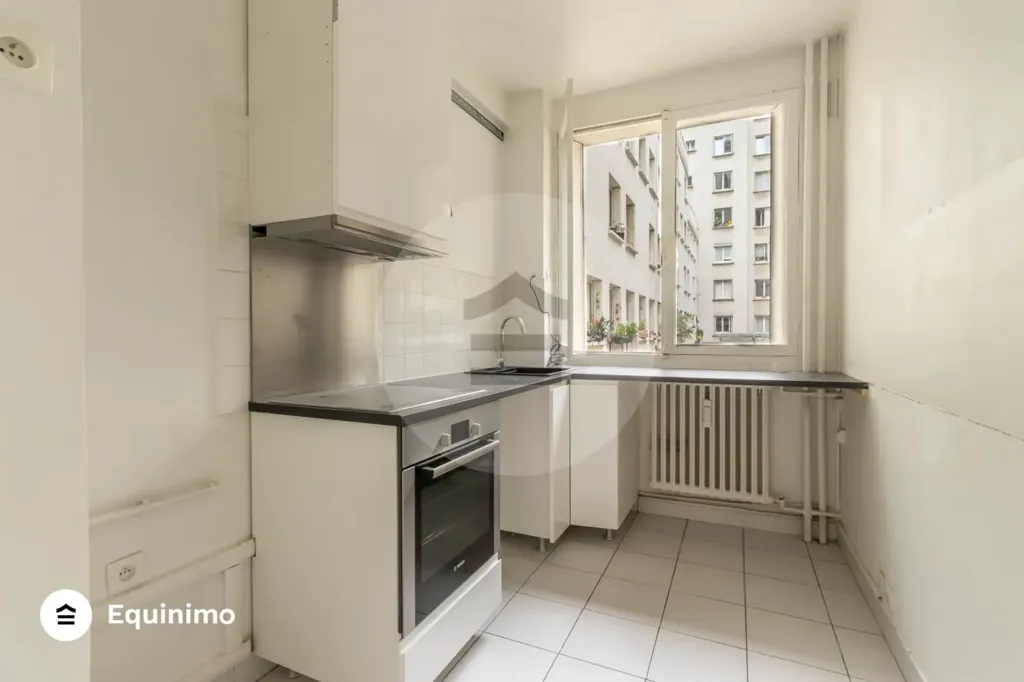 Cucina - 4-Piece Apartment with Terrace in Pérignon