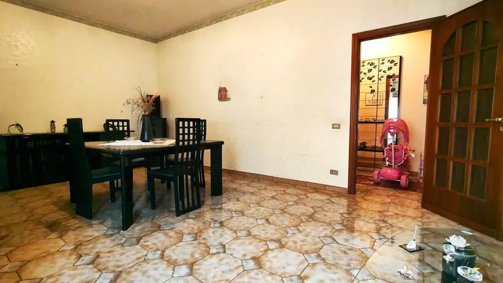Söögituba - Semi-detached Apartment with Balcony in Misterbianco