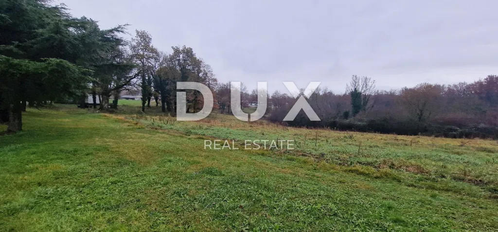 Giardino - Agricultural Land with Forest in Pazin, Istra