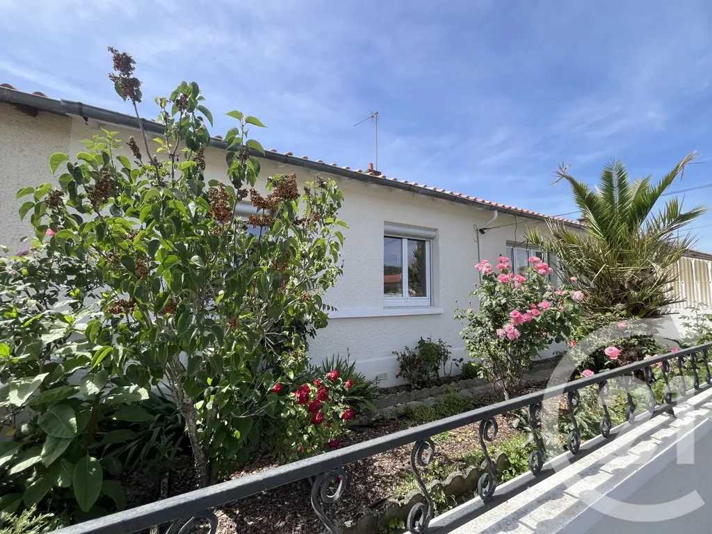 Välivaade - Detached House with Workshop in Châtellerault
