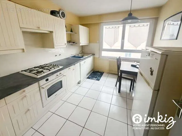 Kitchen - T3 with Parking in Croix-Rousse, Lyon