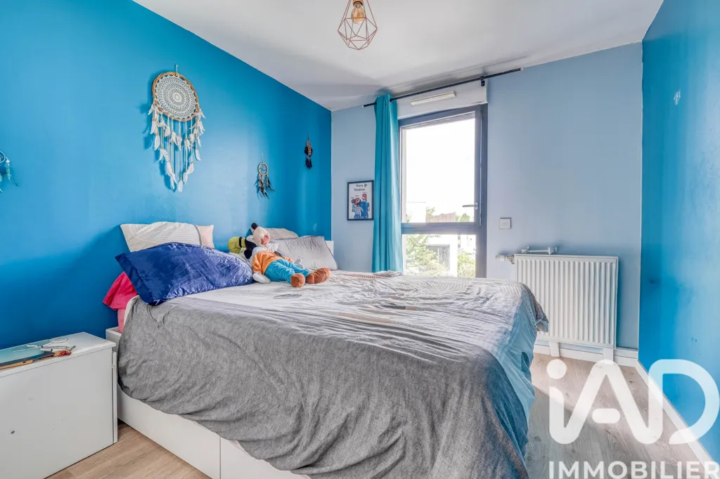 Magamistoad - Bright 3-Bed Flat with Loggia in Thiais