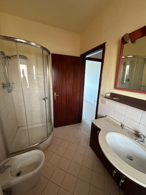 Bagni - Duplex con vista panoramica a Mascalucia