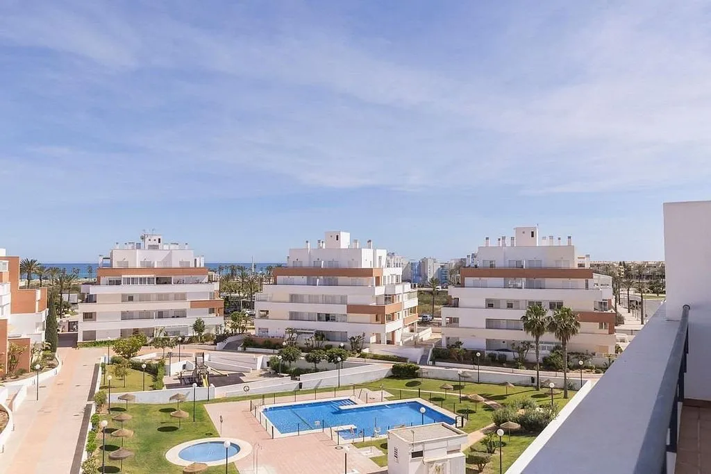 Rõdu - Penthouse with Pool in Playa Serena