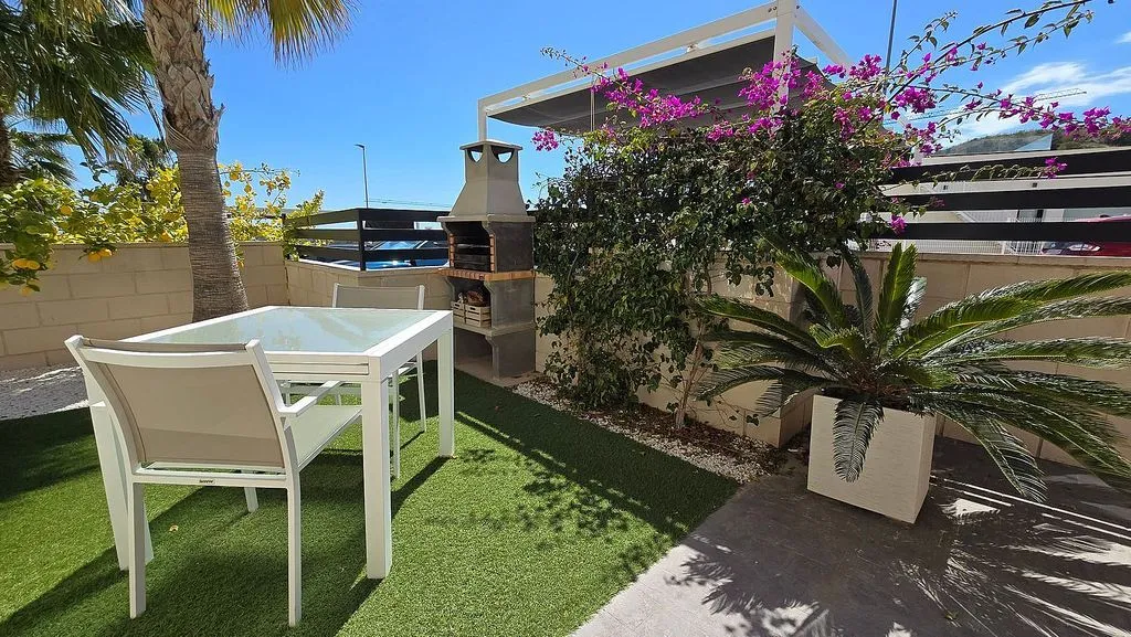 Terrazza - Apartment with Private Garden in Finestrat