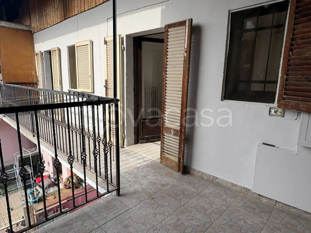 Balcon - Terraced House with Vaulted Ceilings in Feletto