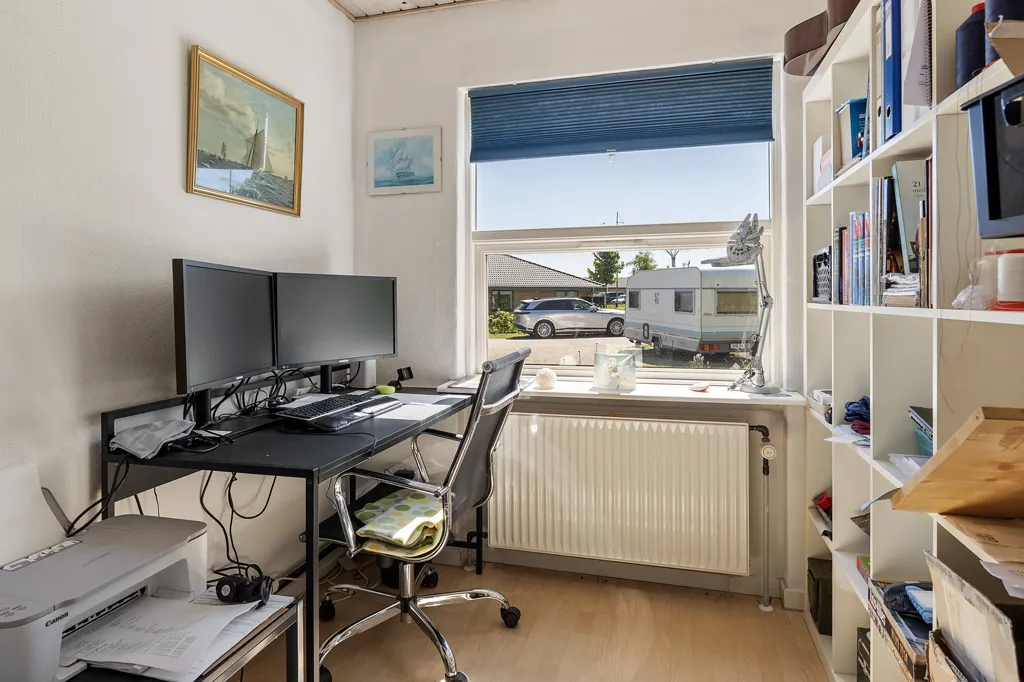 Bureau - Single-Storey Villa with Terraces in Middelfart