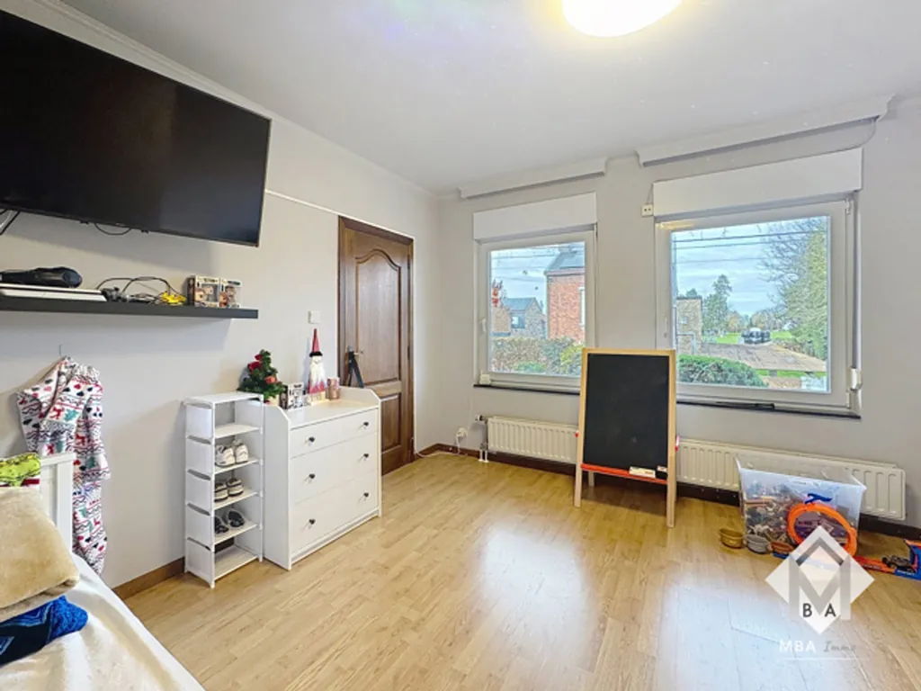 Chambres - Villa avec Panneaux Solaires et Jardin à Awans Othée