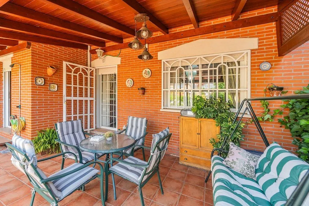 Terrazza - Terraced Semi-Detached House with Garden in Parla