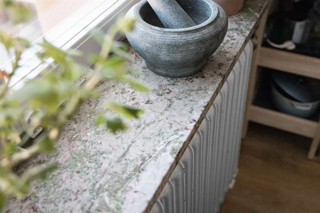 Toad - Charming 2nd Floor Flat with South-Facing Balcony in Uppsala