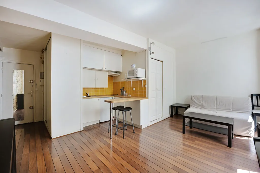 Séjour - Studio Meublé au Calme à Paris 2ème