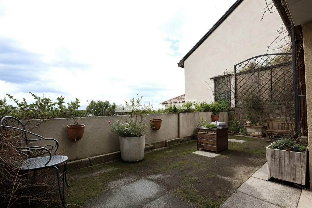 Terrass - Duplex Flat with Terrace in Lyon