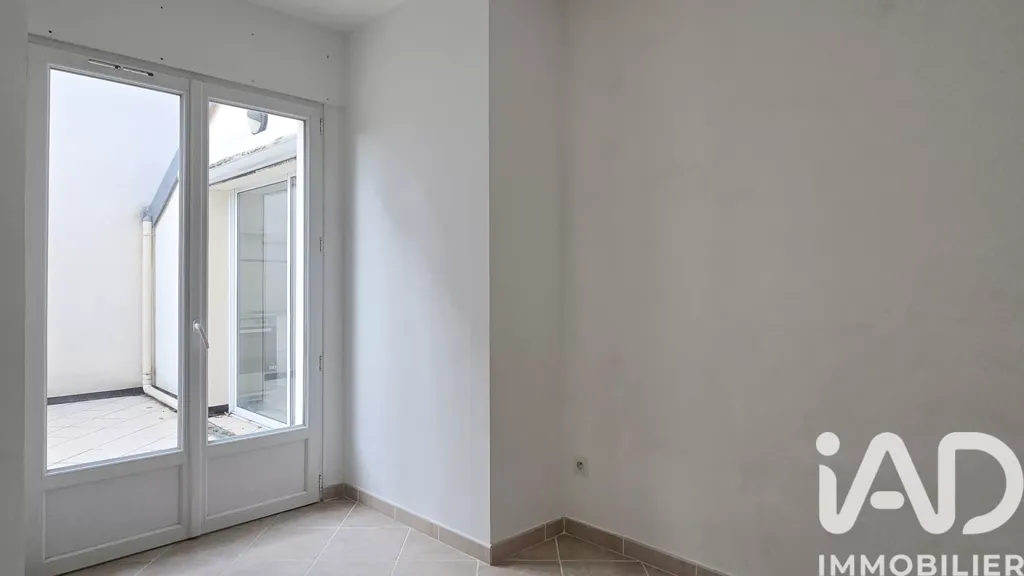 Stanze - 3-Bedroom Flat with Terrace in Vernon Centre
